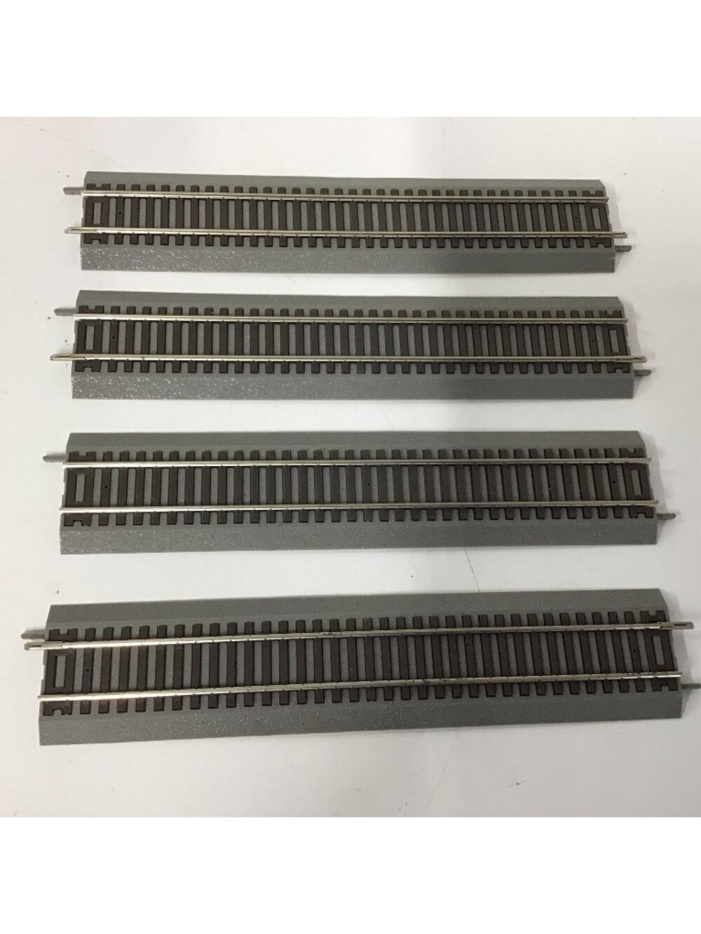 Atlas #450 HO Scale Code 83  9" Straight True-Track Bulk Lot of 4 pieces